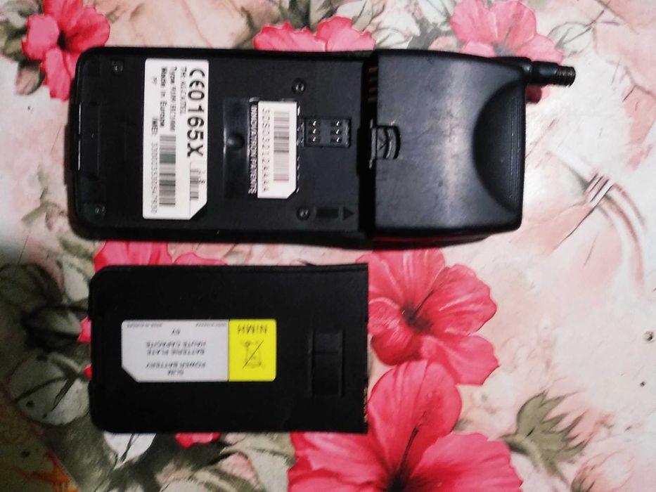 Продам раритетний телефон алькатель