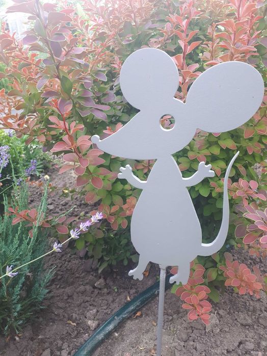 Декор, фігурки, металеві вироби