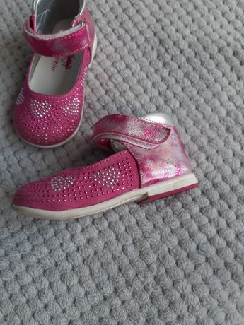 Buty dziewczece różowe,lakierki, rozmiar 21