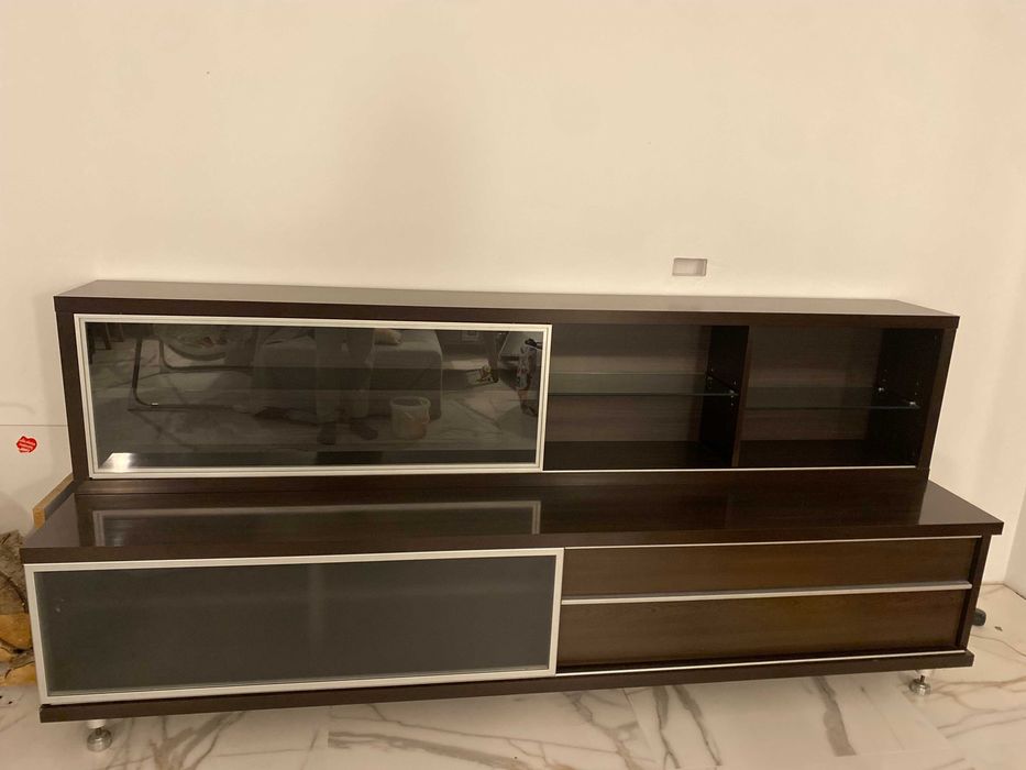 Szafki pod telewizor + gablota wisząca długość 240 cm dobry stan