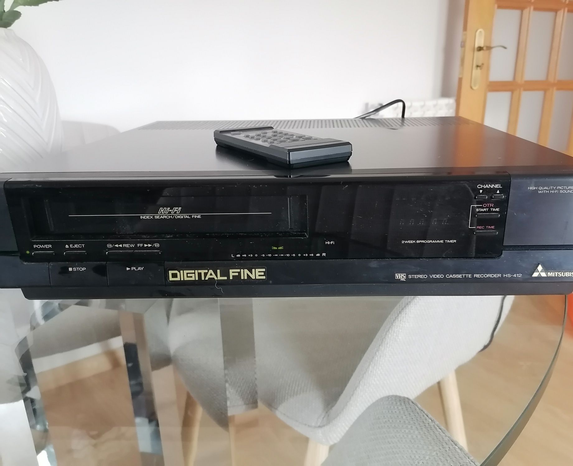 Vendo leitor de vídeo VHS da Mitsubishi