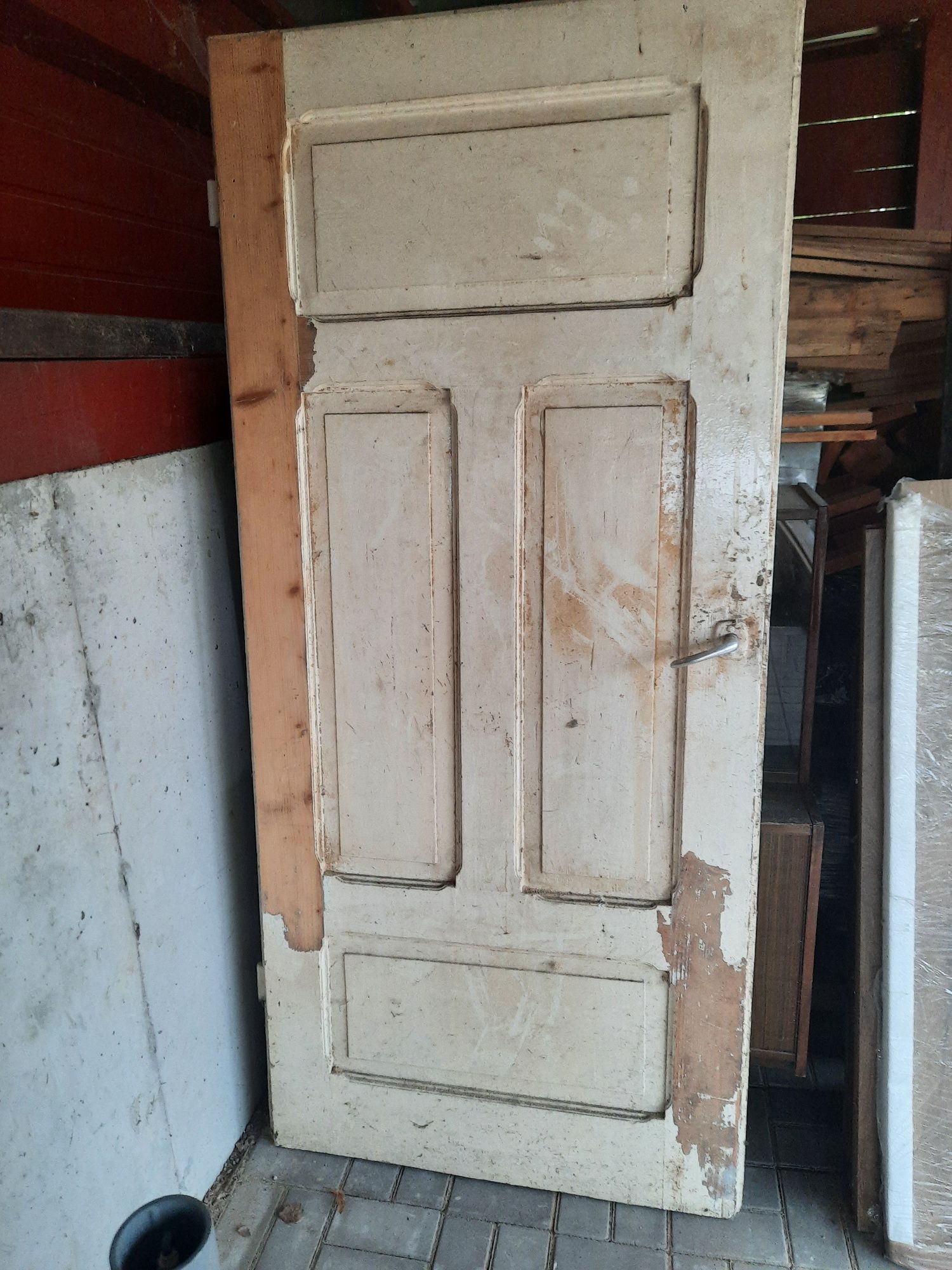 Stare, drewniane drzwi