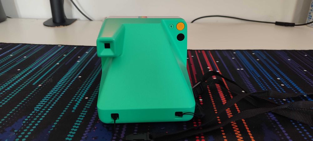 Polaroid Now verde menta + Mala