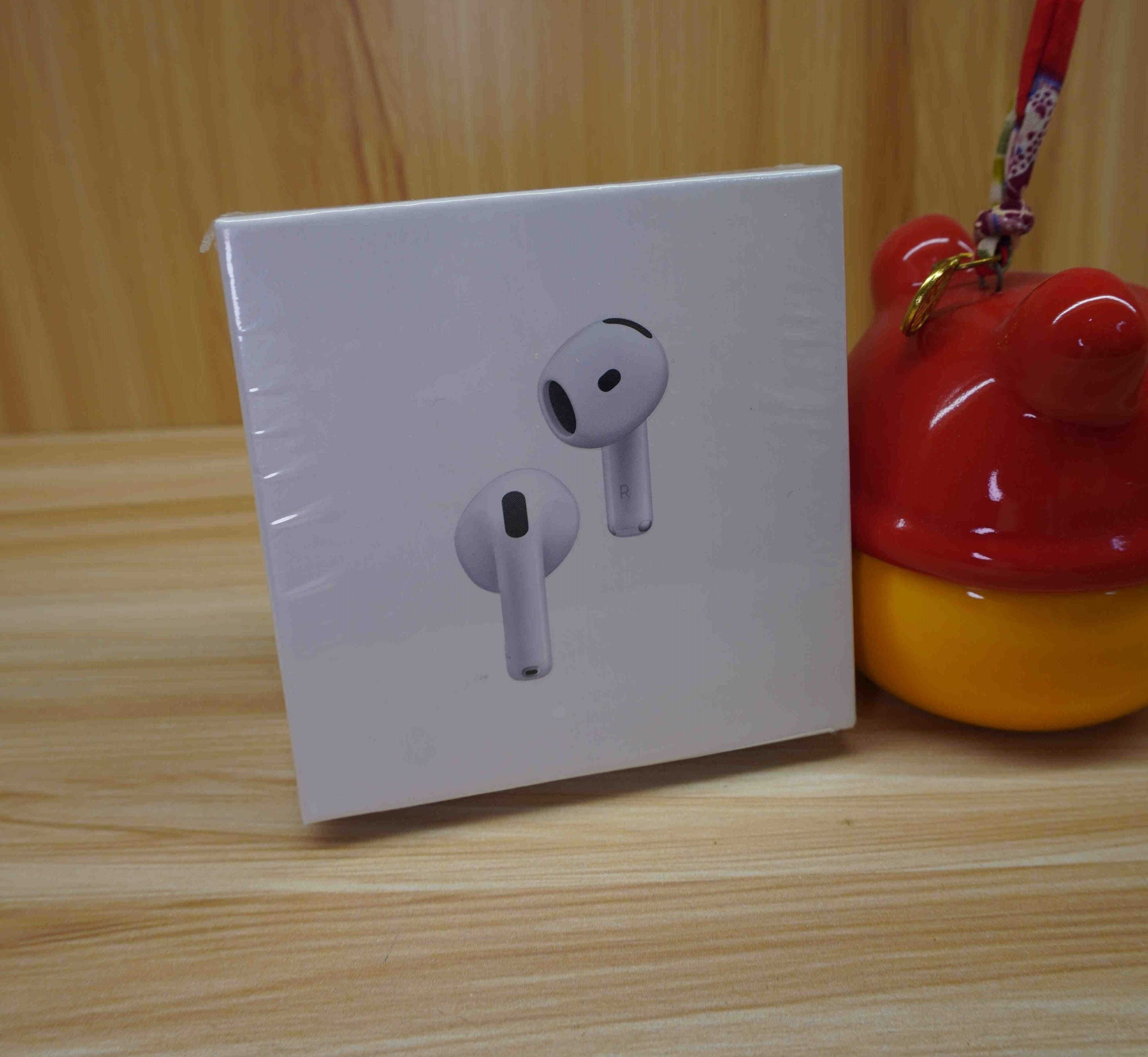 Oryginalne słuchawkiAppleAirPods4 bluetooth