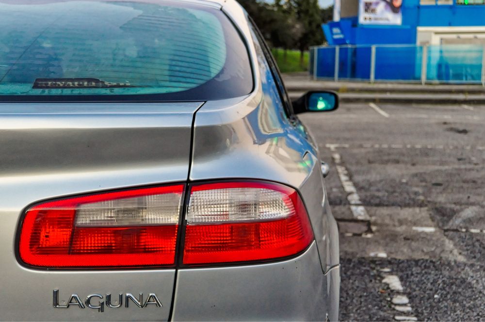 Renault Laguna 1.9 dCi Expréssion - 150 MIL KMS