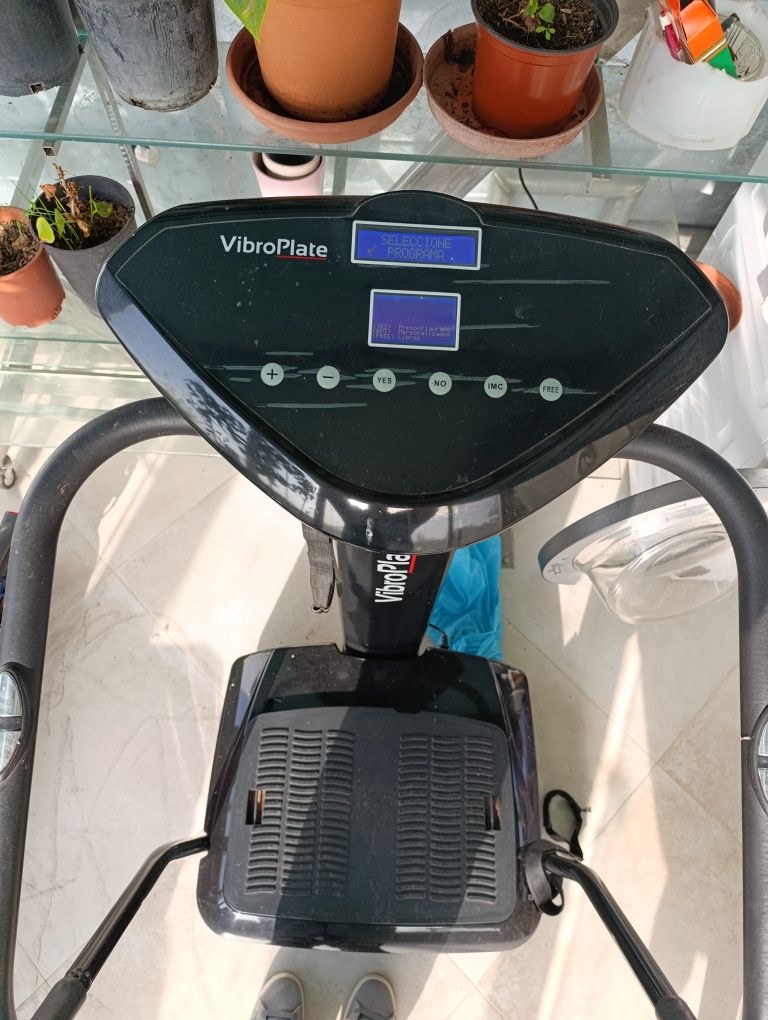 Vibro plate máquina de cardio e  emagrecimento