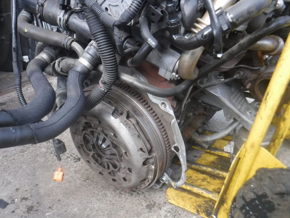 Audi A4 B7 Seat Exeo A6 C6 2.0 TDI 6 biegow  sprzeglo kolo dwumasowe tarcza docisk