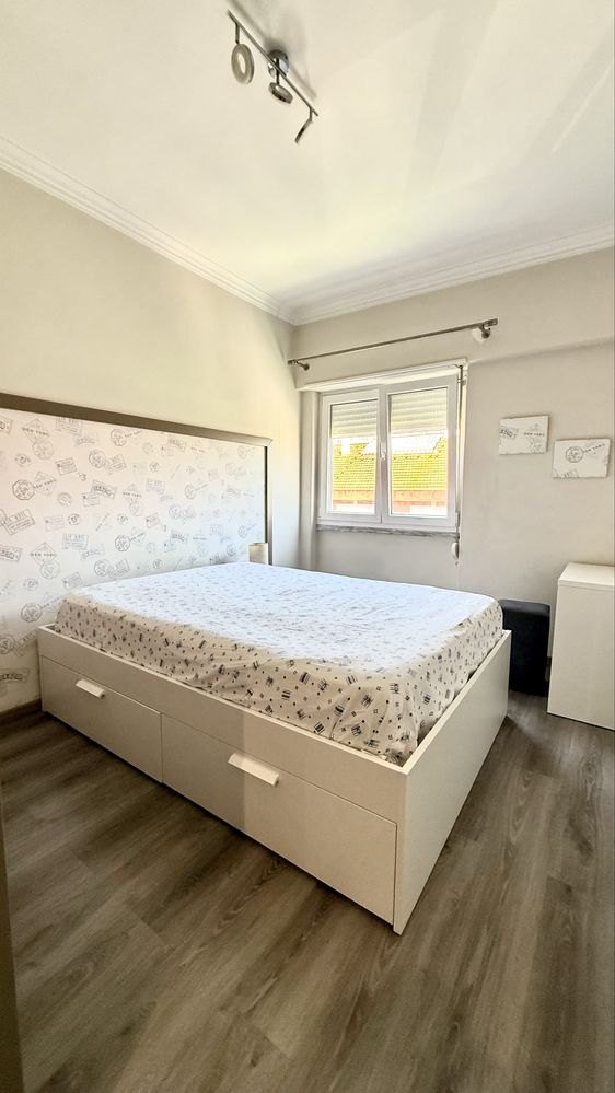 Quarto a 7 minutos do metro