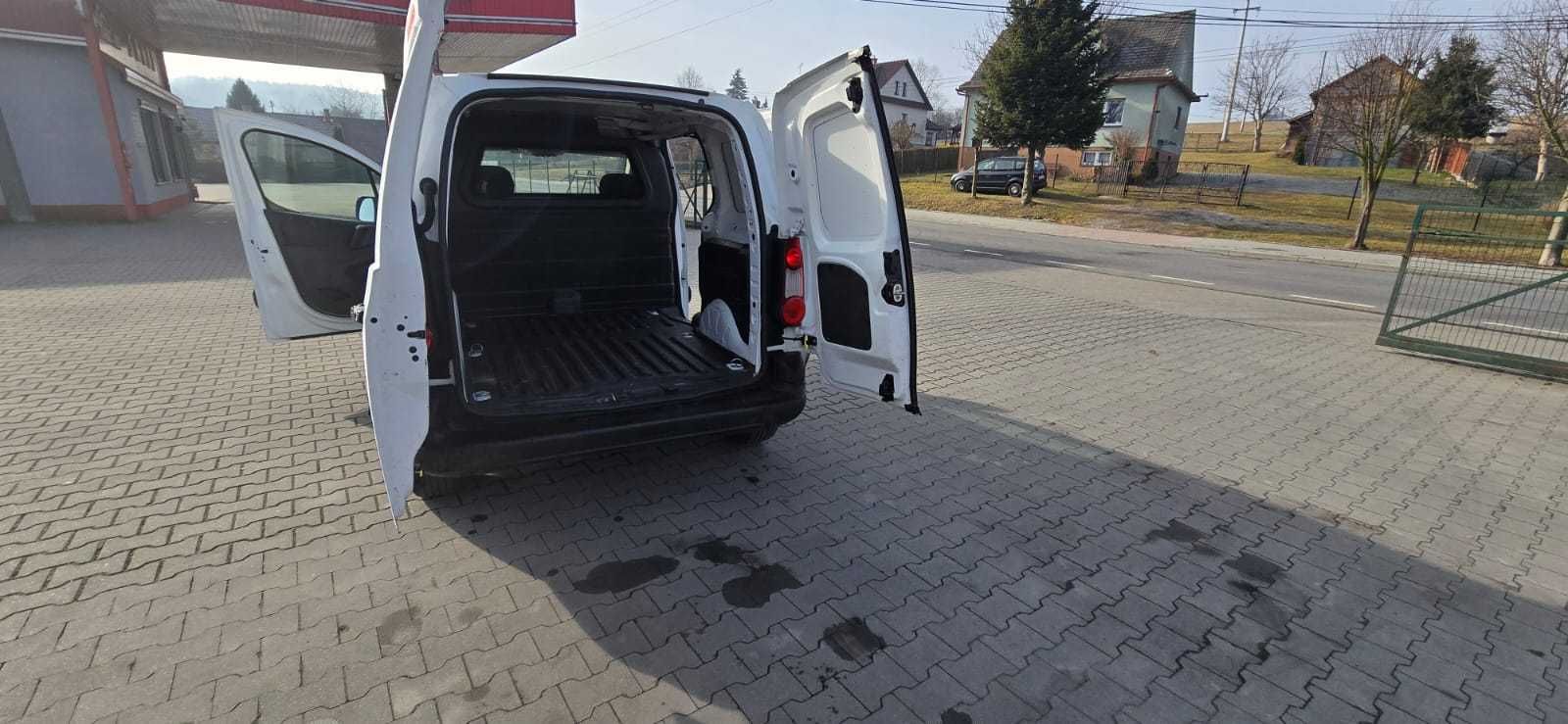 Citroen Berlingo 1,6 HDi 2017 rok.