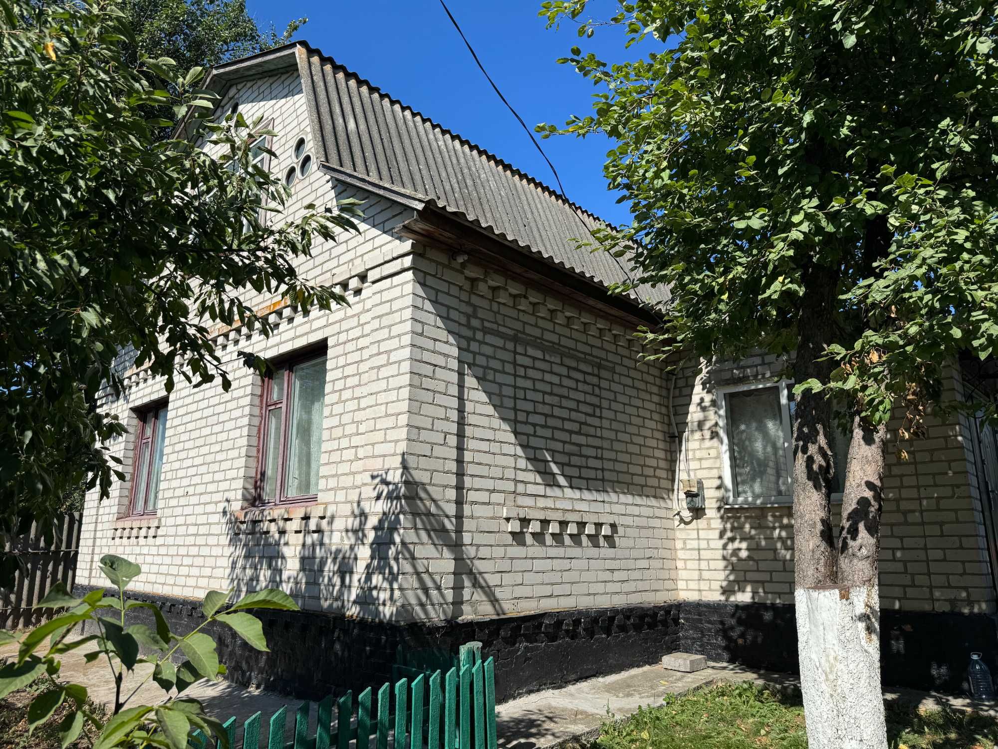 Продається будинок у с.м.т. Варва