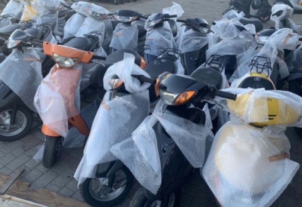 Suzuki Let’s 2 з контейнера