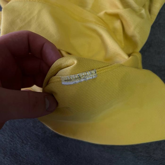 Спортивная футболка nike желтого цвета M
