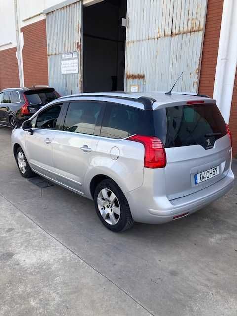Peugeot 5008 de 7 lugares