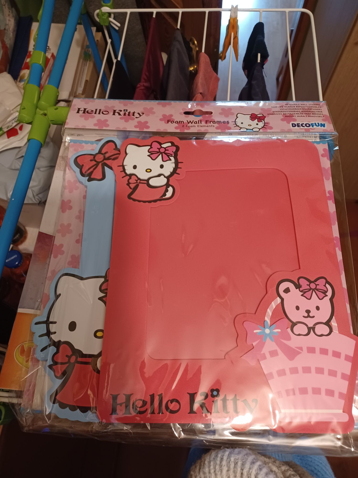 Piankowe ramki na zdjęcia Hello Kitty