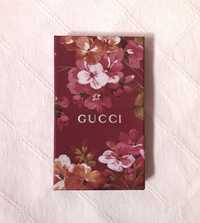 Gucci - Caixa vazia com flores (10cm x 17cm)
