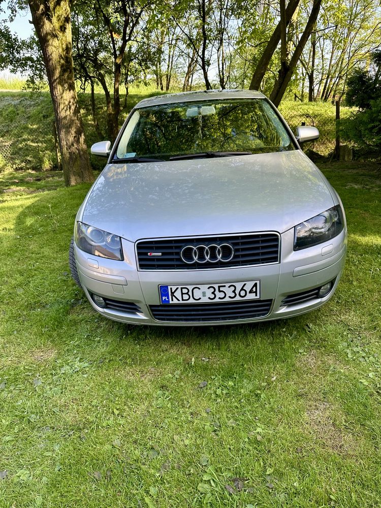 Audi a3 8p s-line 1,6 benzyna