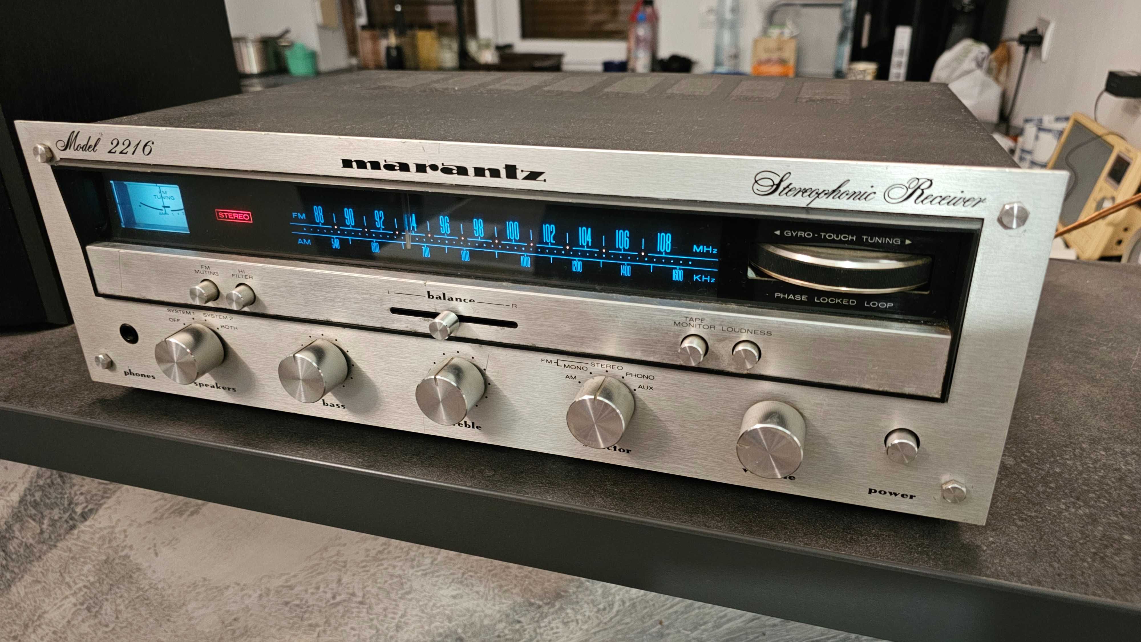 MARANTZ 2216 Amplituner stereo-Made in Japan-sprawny