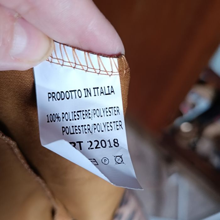 Gabardina em pelo de pêssego estampado tigress NOVA