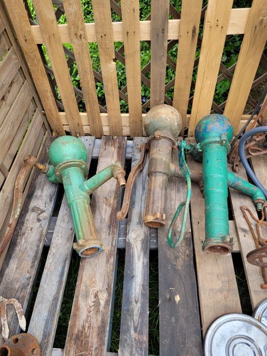 Pompy abisynki różne .