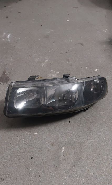 Sprzedam lampa valeo lewa przód seat leon 1, toledo 2