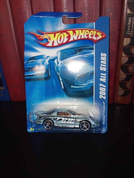 Машинки hot wleels