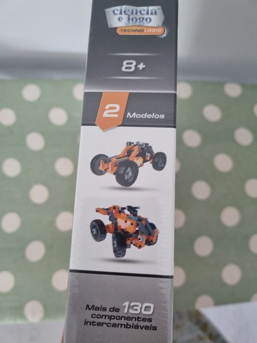 Legos construção moto 4 e barco