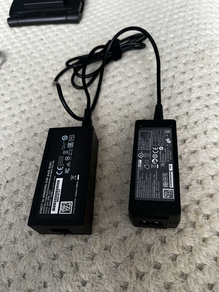 Kinect Xbox One + dwie gry