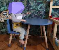Stolik i krzesełka drewniane dla dziecka