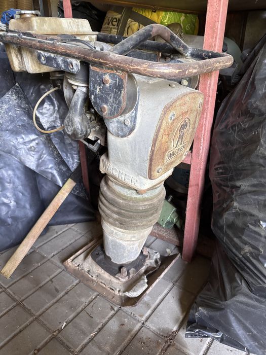 Skoczek stopa budowlana wacker BS62-y