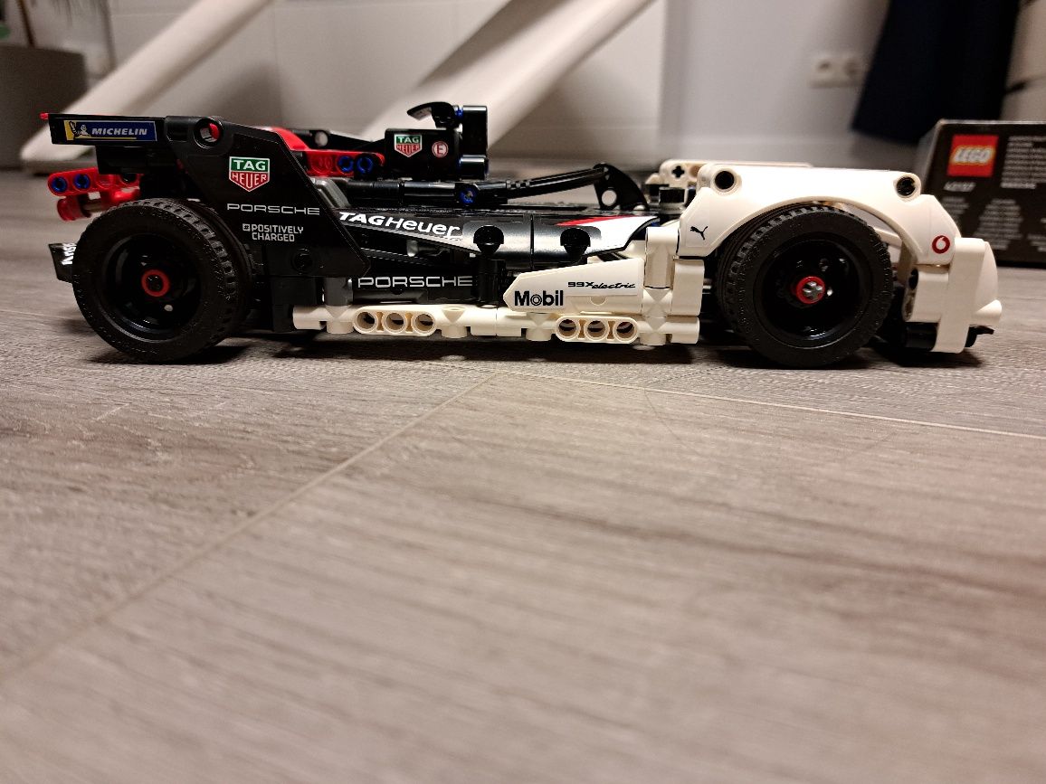 Porche 99x formuła e Lego 42137