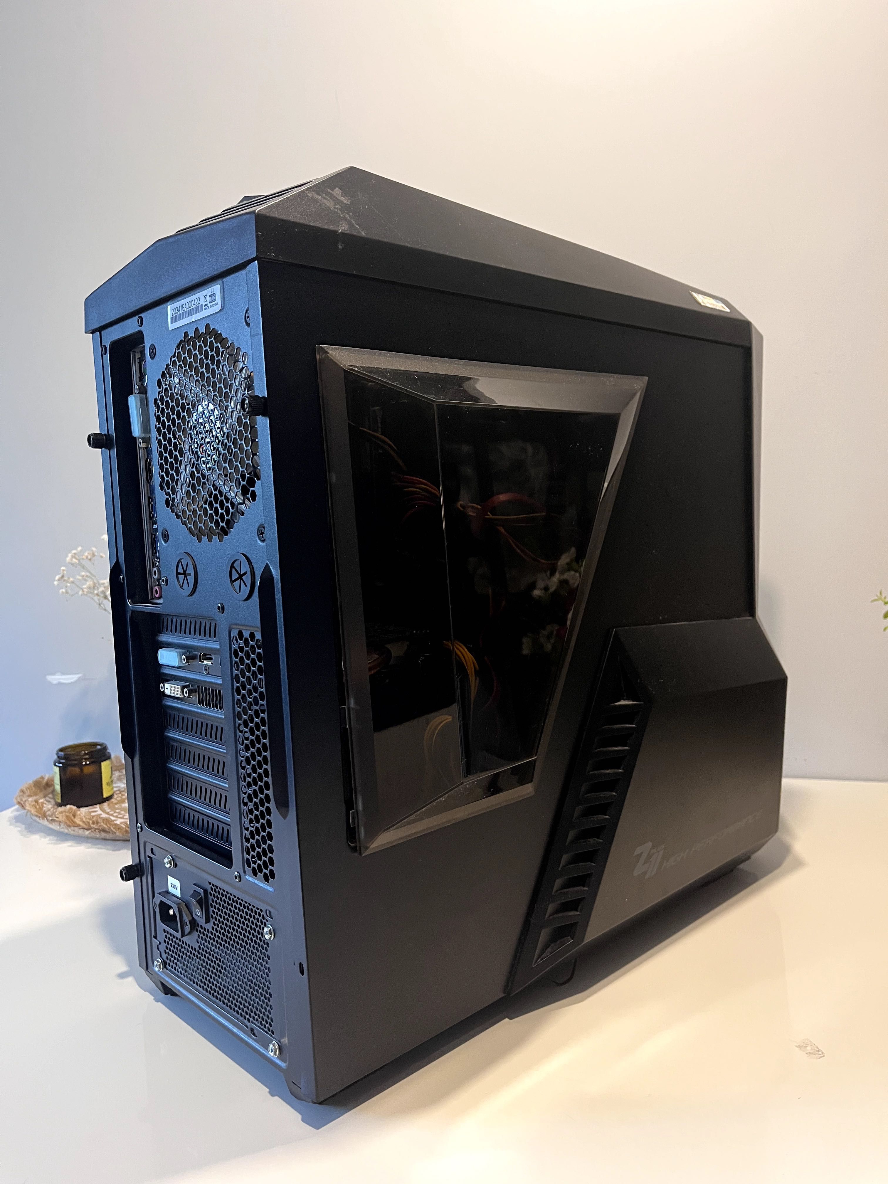 Komputer gamingowy, GTX 750 Ti, i5-4690, dysk SSD 250 GB, 8GB RAM