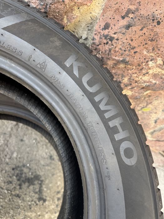205/60R16 Kumho WinterCraft Ice WI51 2шт 2022рік
