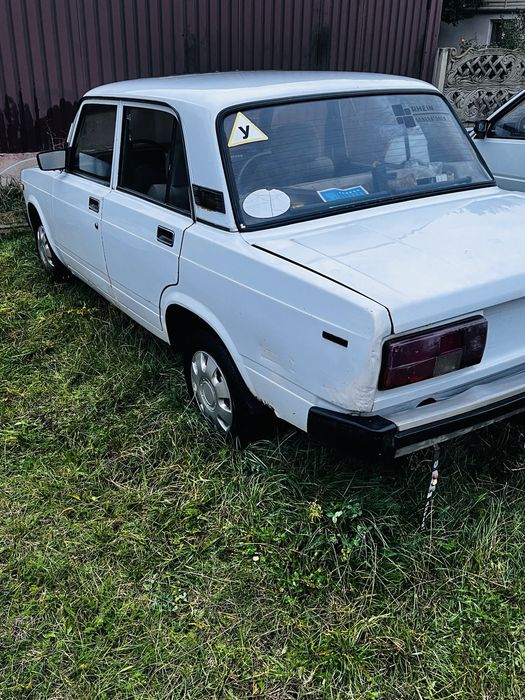Ваз 2105 жигулі.
