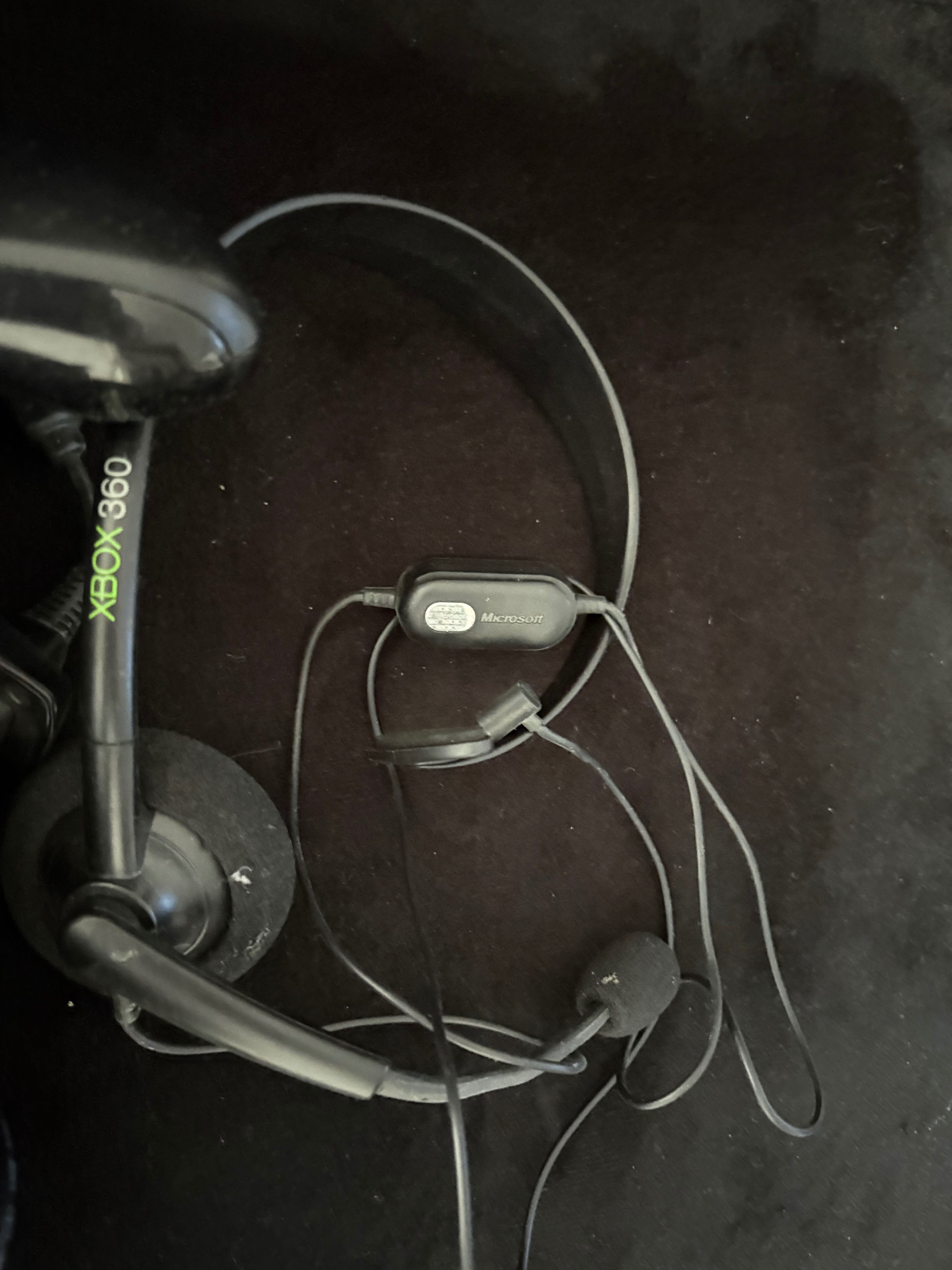 Xbox 360 zestaw gra słuchawki konsola