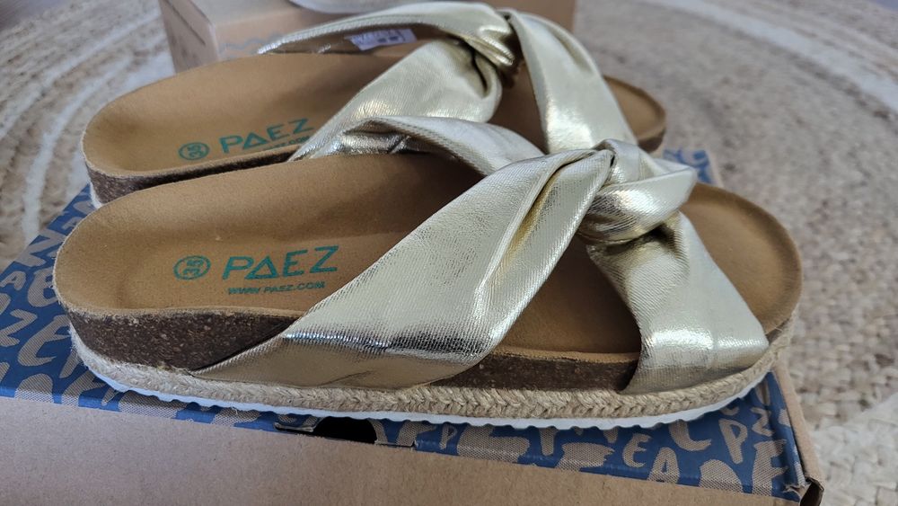 Paez sandálias douradas, tamanho 35