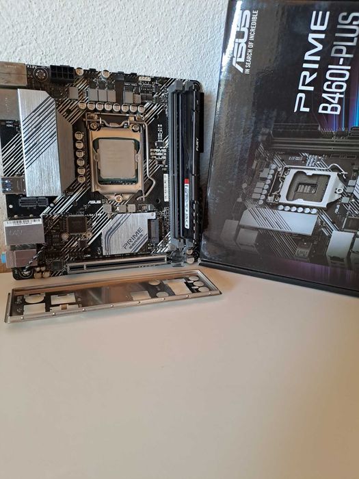 Bundle Core i7-10700 / Asus Prime B460I-Plus / 8GB DDR4 HyperX