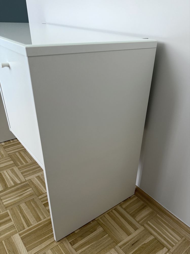 Toaletka biurko szklany blat IKEA SYVDE