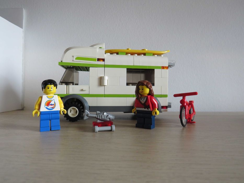 Vendo Lego City 7639 Autocaravana