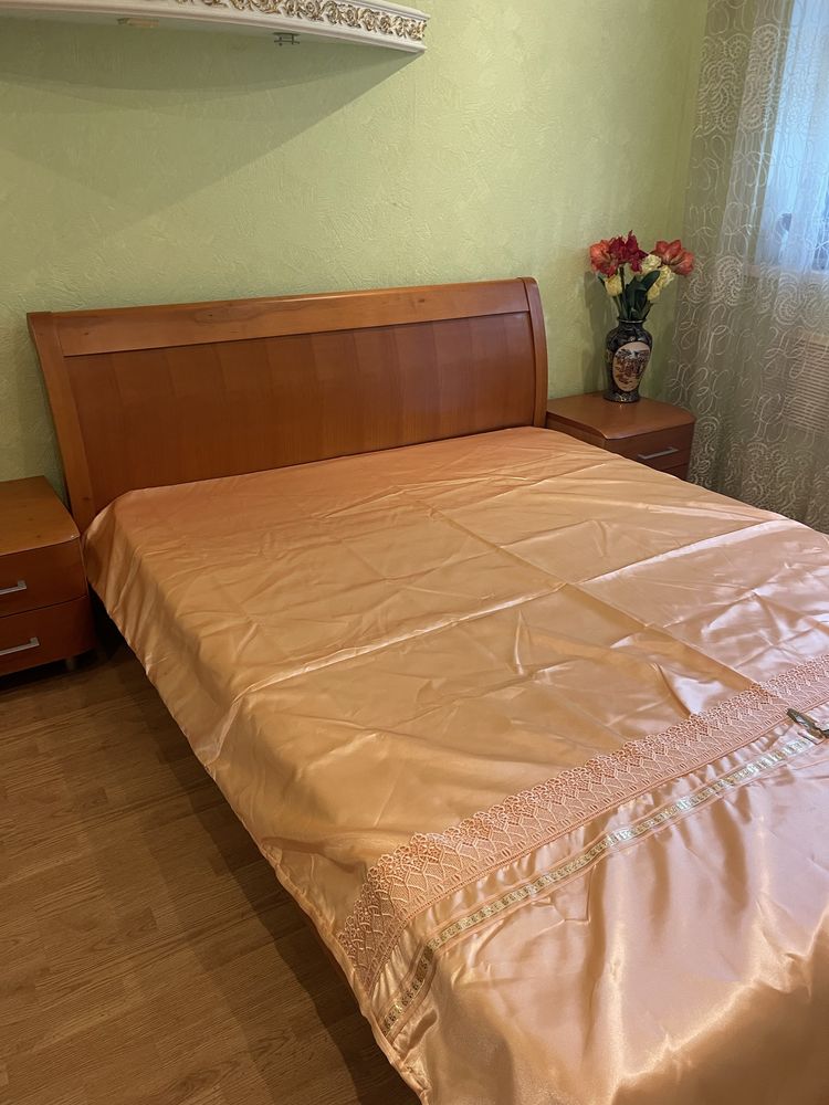 Продам кровать чешского производства, двух спальную