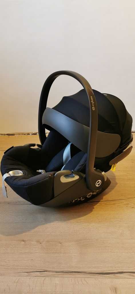 Fotelik samochodowy, nosidełko rozkładane Cybex Cloud Z i-size-Czarny