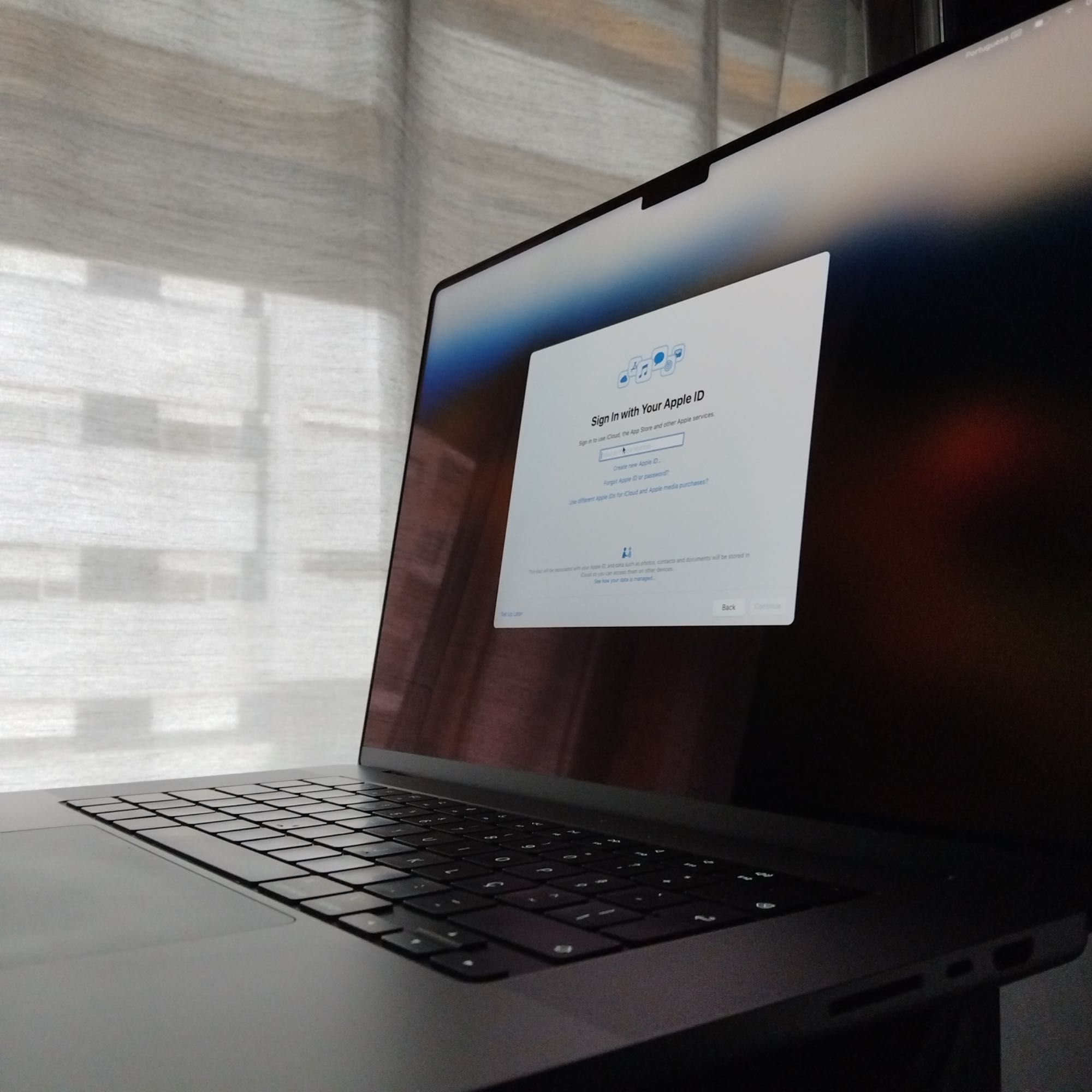Portátil MacBook M2 Pro 12-Core | 16 Polegadas | 32GB RAM | 1Tb SSD