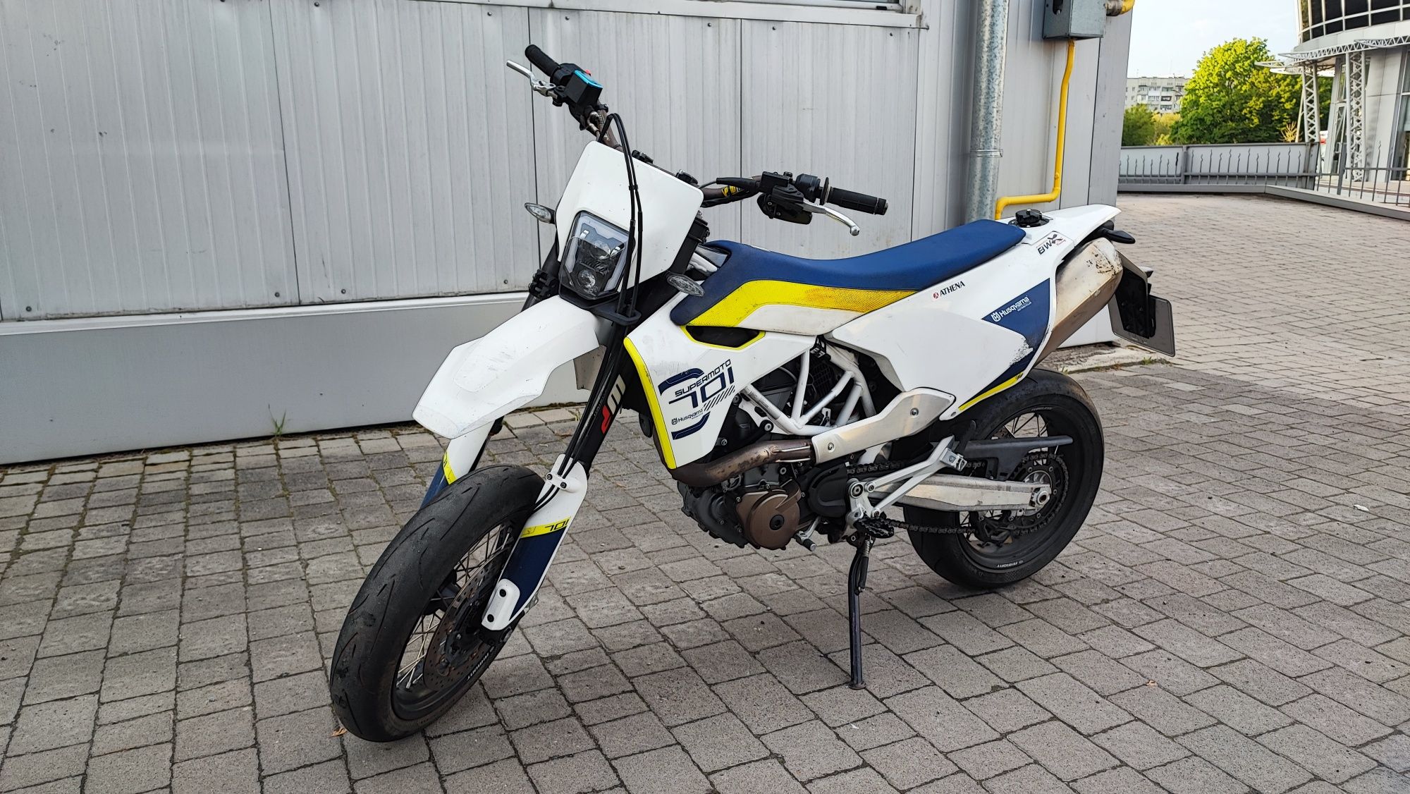 Мотоцикл husqvarna 701 supermoto (ktm 690) smc