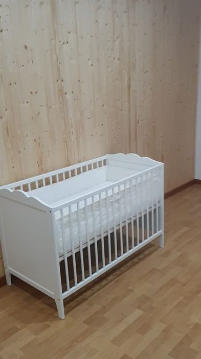 Berço + Acessórios + Oferta Banheira