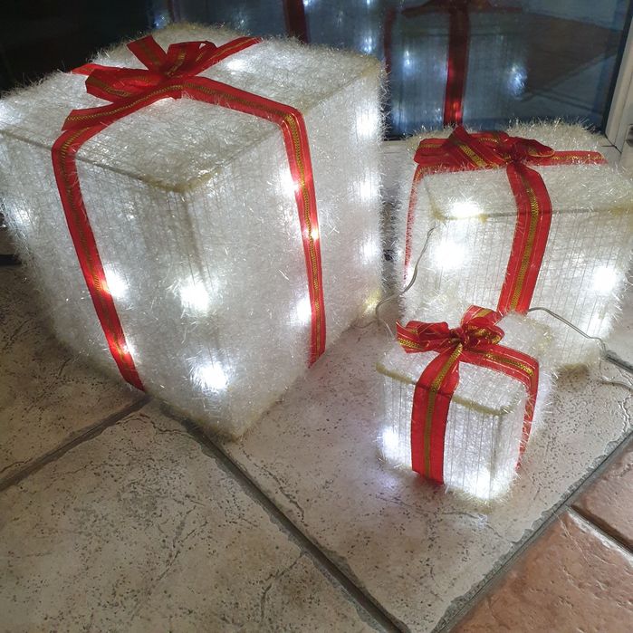 Świecące prezenty świąteczne- sprzedam