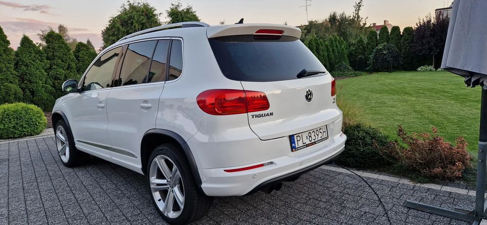 Volkswagen Tiguan R-Line 1,4-160km 4x4 Super Stan !