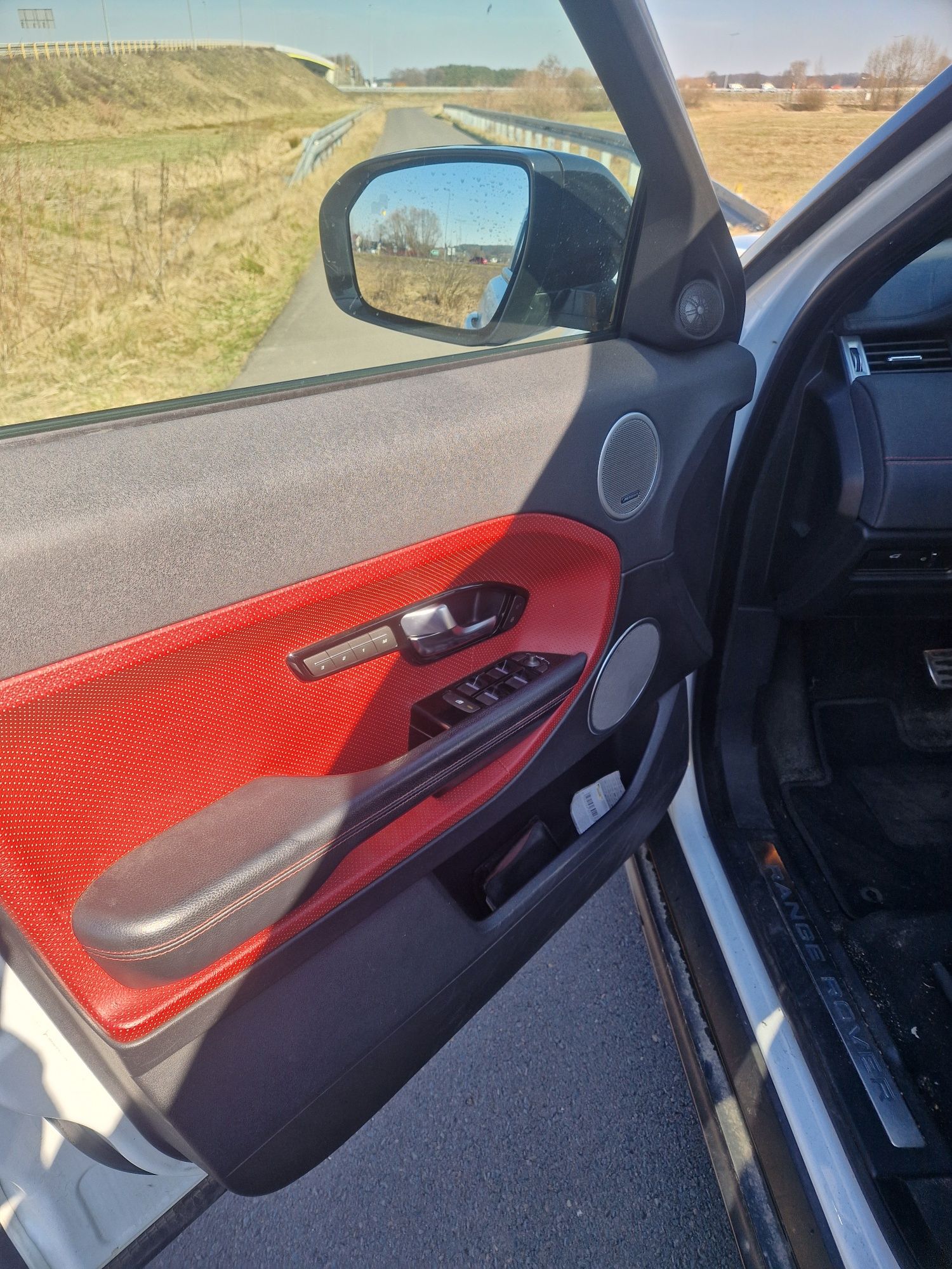 Range rover evoque
