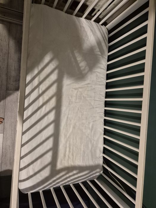 Łóżeczko dziecięce białe + materac