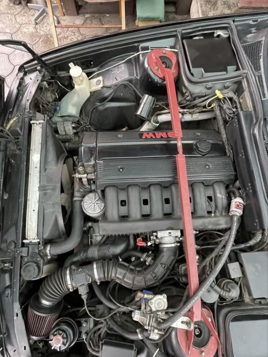 BMW 5 series E34 520i