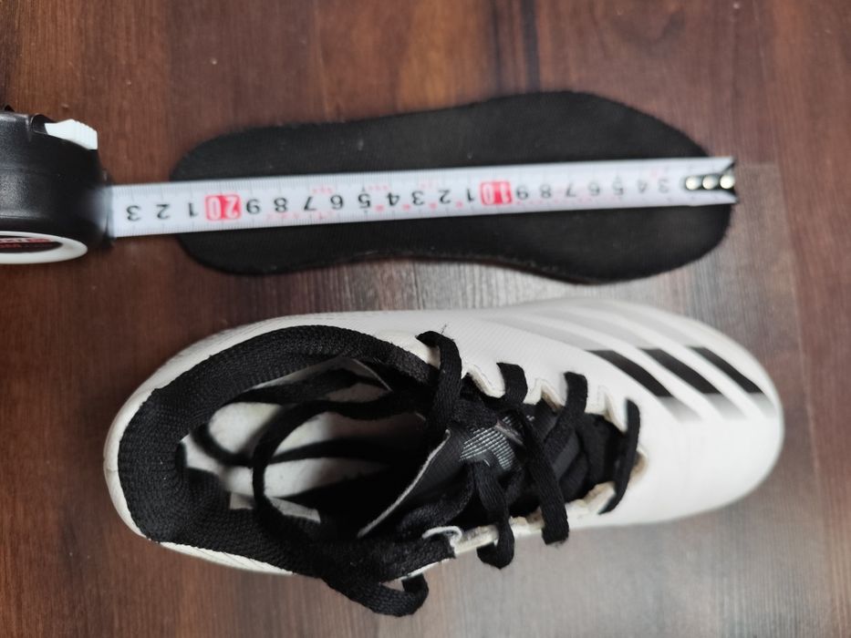 Buty piłkarskie na halę 34