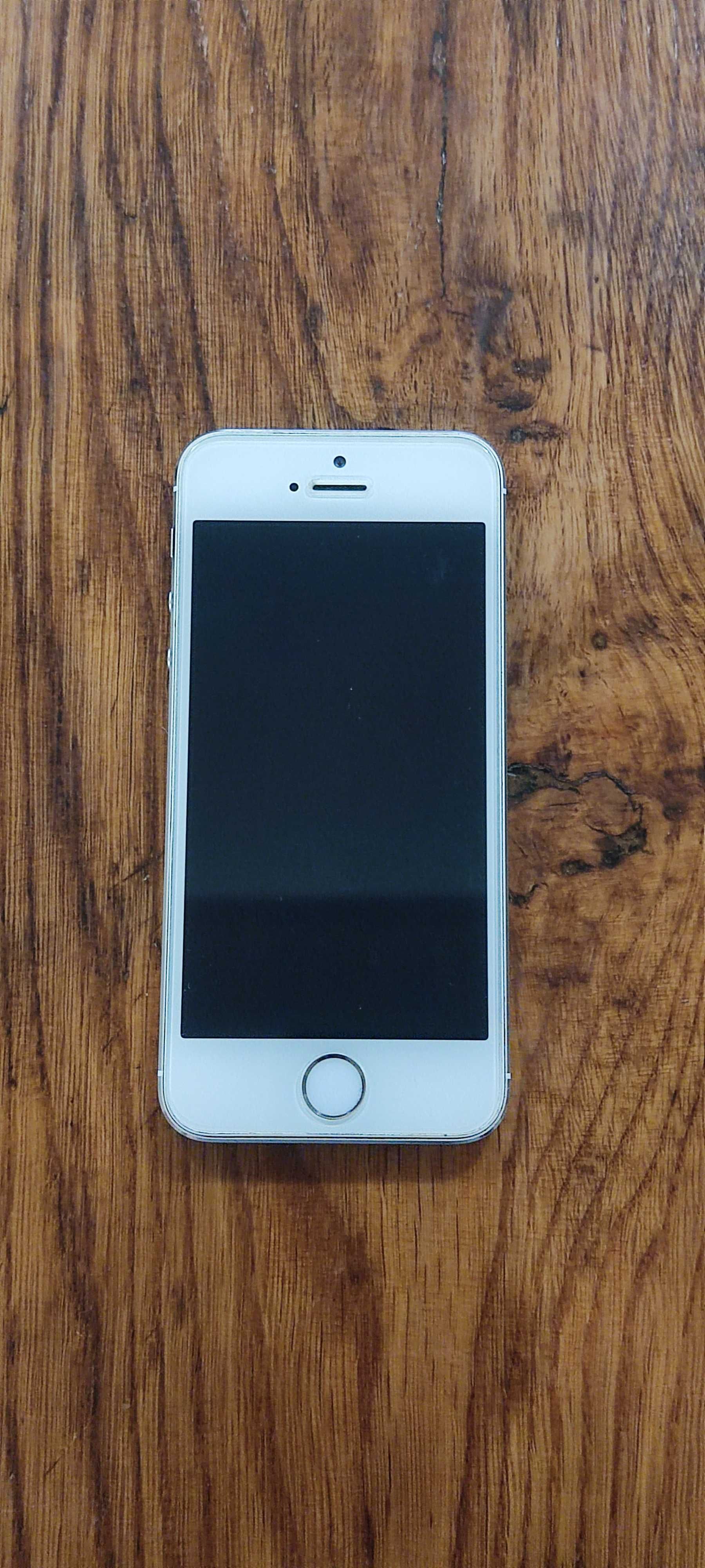Смартфон iPhone 5s gold 16gb neverlock